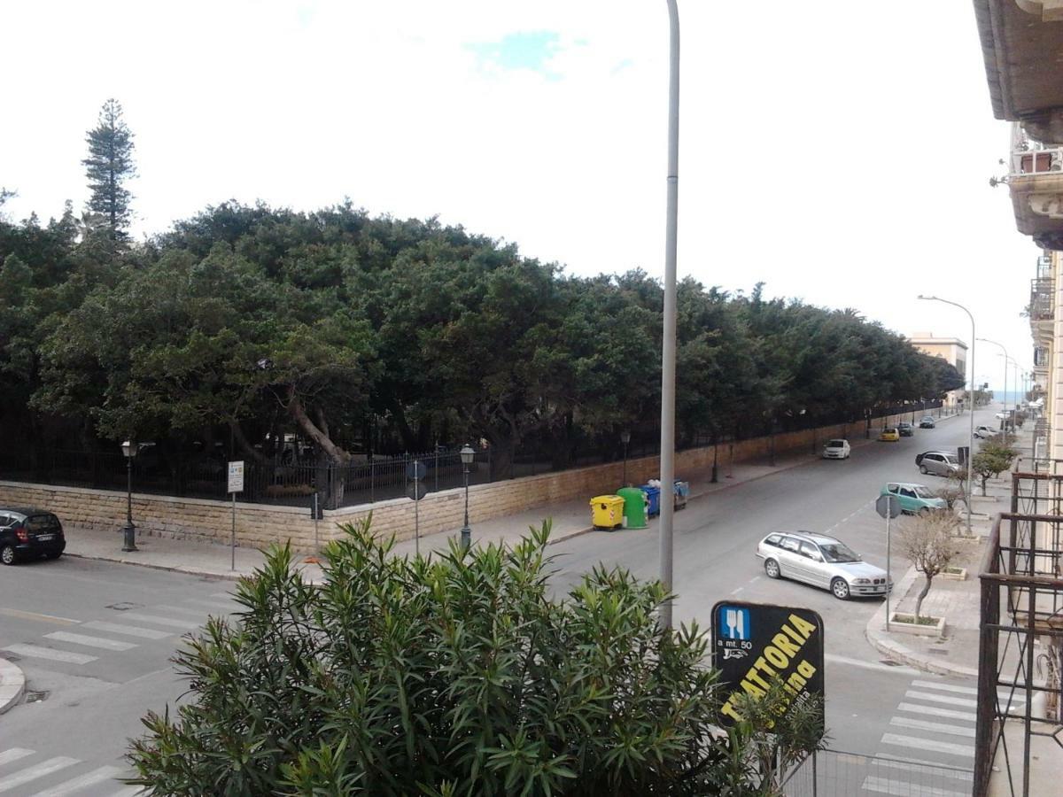 Casetta Al Centro Trapani Exterior foto