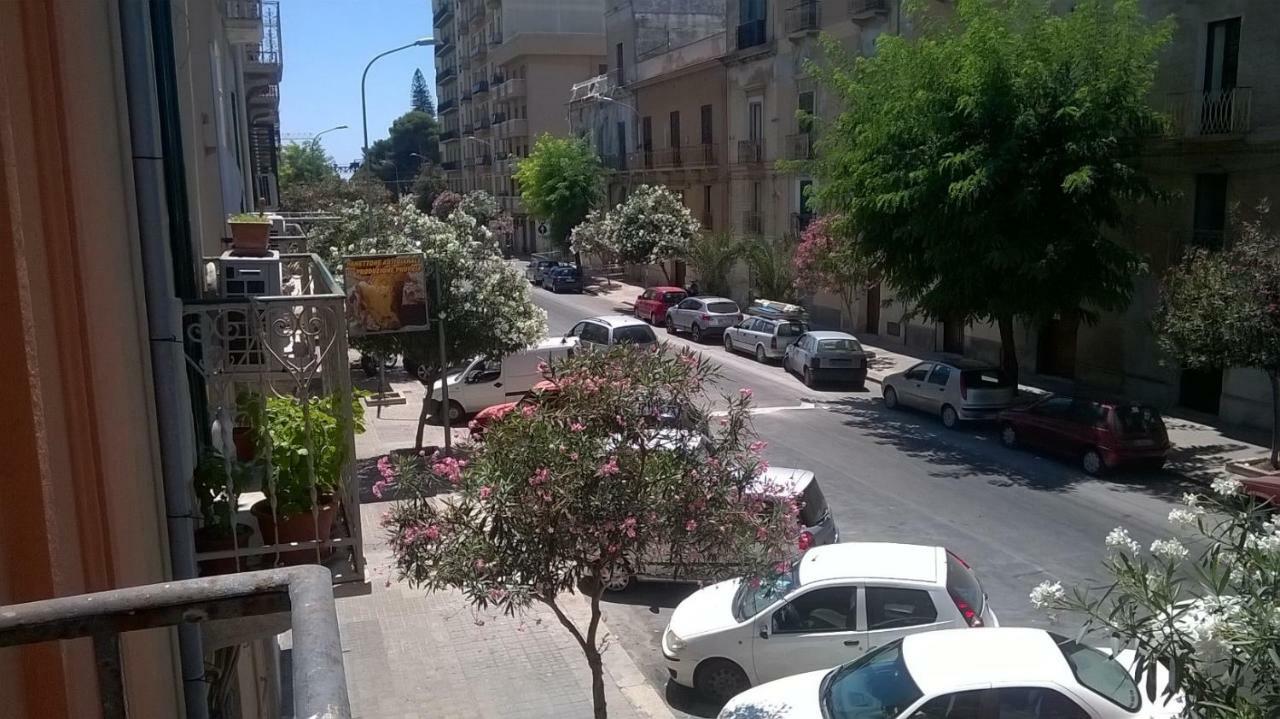 Casetta Al Centro Trapani Exterior foto
